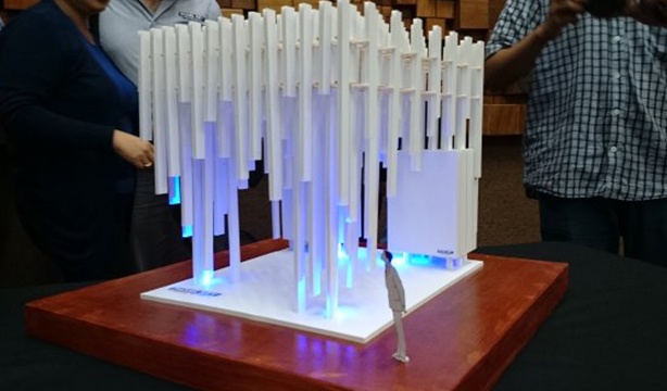 Entrega de premio 3° lugar Concurso Diseña el Pabellón Panel Rey