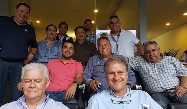 Panel Rey  presente en el nuevo estadio de Monterrey