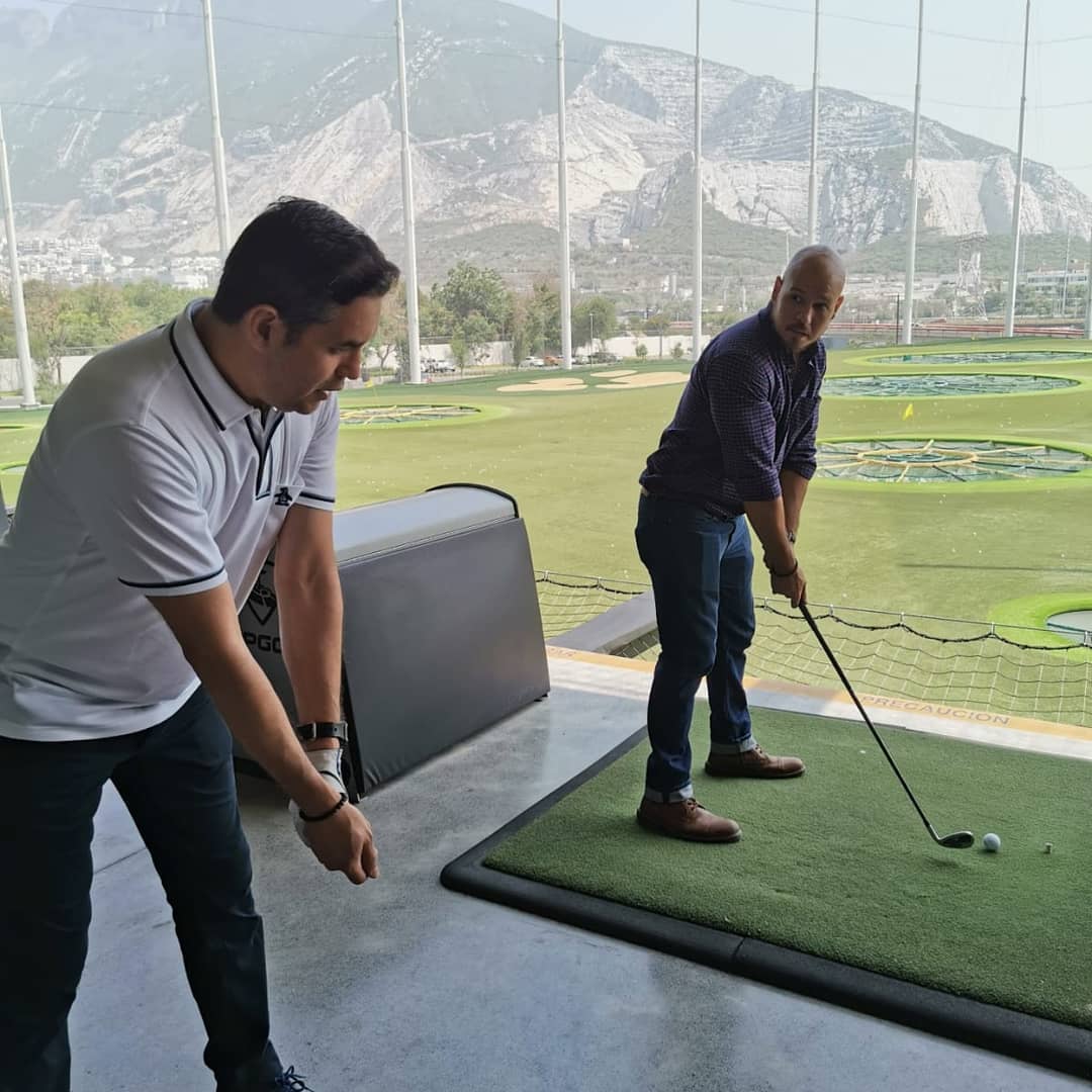 Presentación del Panel Acústico Sound Rey en Topgolf Monterrey.